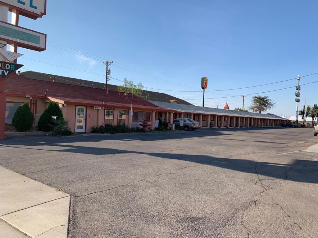 Western Motel Deming Bagian luar foto