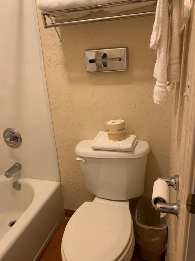 Western Motel Deming Bagian luar foto