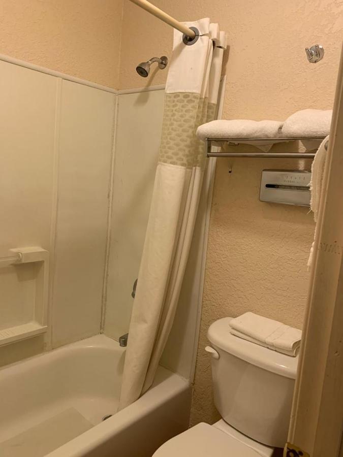 Western Motel Deming Bagian luar foto